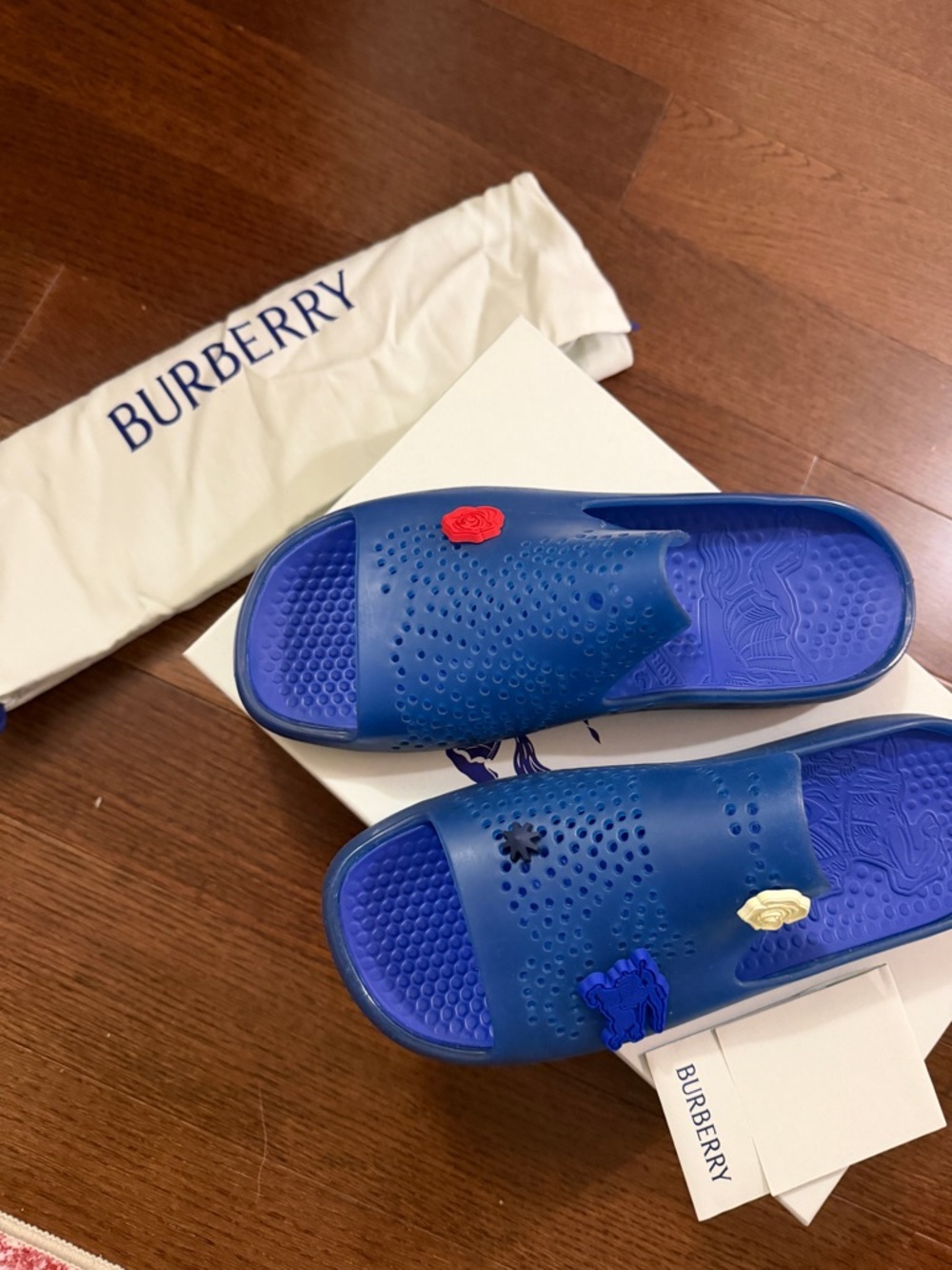 Burberry Mens Stingray Perforated Rubber Slides in Midnight Blue - Picture 5 of 10